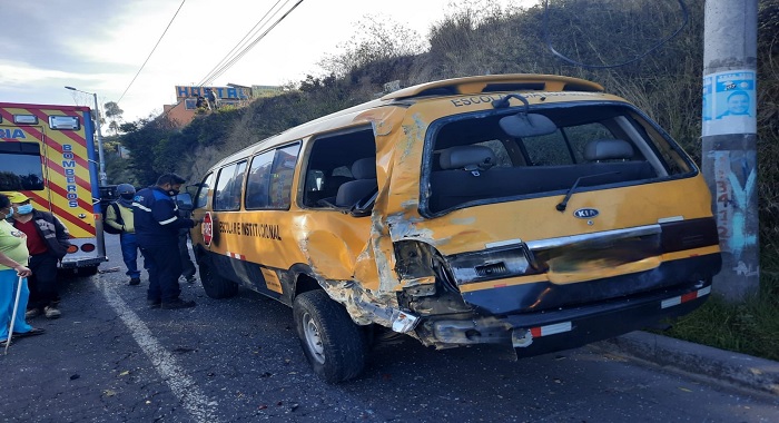 Ocho Personas Resultaron Heridas En Un Accidente De Tr Nsito En La